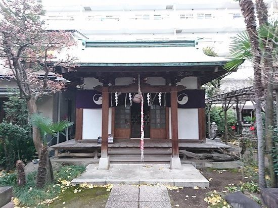 Sanctuaire Oiwa Inari Tamiya